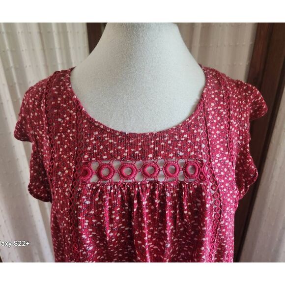 F39 Hem & Thread summer blouse - Picture 2 of 13